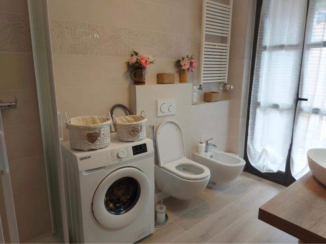Incantevole Appartamento Monolocale Alba 2 Phòng bức ảnh